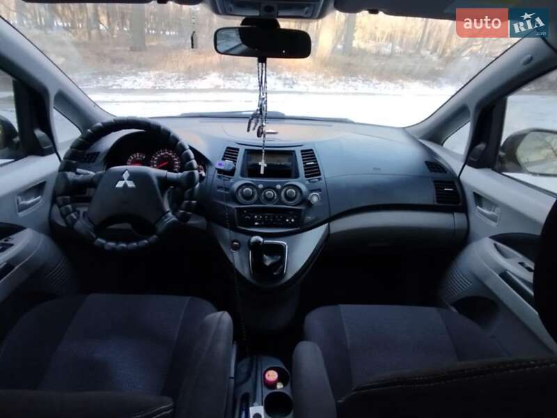 Минивэн Mitsubishi Grandis 2006 в Черкассах