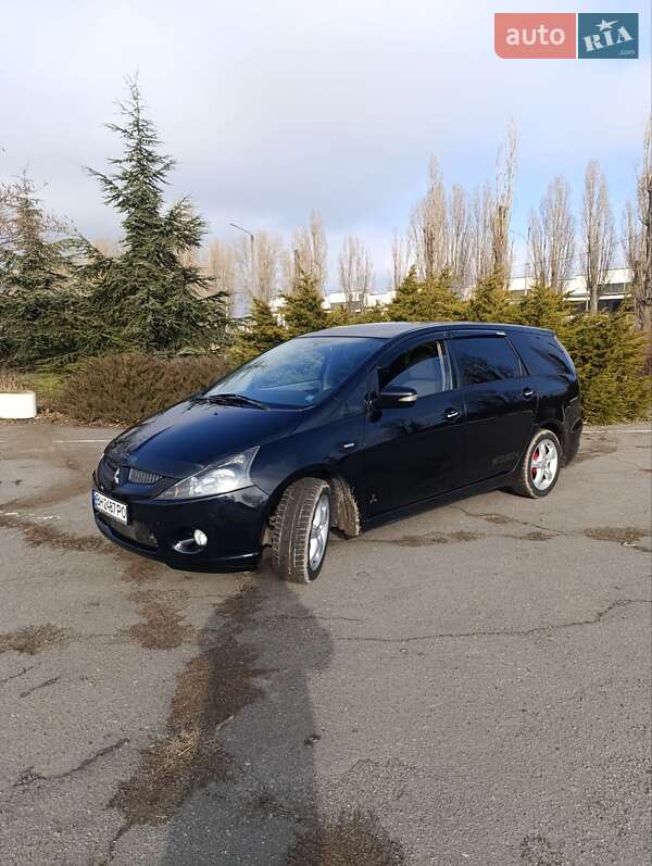 Минивэн Mitsubishi Grandis 2005 в Черноморске фото 2 Минивэн Mitsubishi Grandis 2005 в Черноморске
