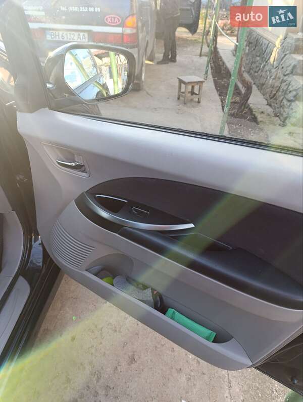 Минивэн Mitsubishi Grandis 2005 в Черноморске фото 19 Минивэн Mitsubishi Grandis 2005 в Черноморске