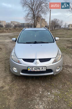 Минивэн Mitsubishi Grandis 2007 в 