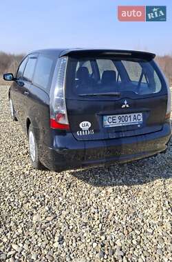 Минивэн Mitsubishi Grandis 2006 в 