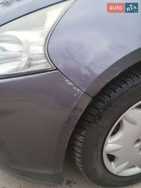 Мінівен Mitsubishi Grandis 2007 в Львові