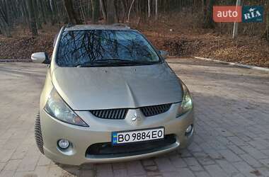 Минивэн Mitsubishi Grandis 2007 в 