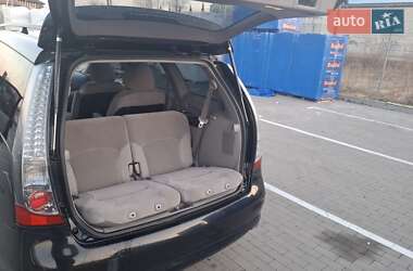 Мінівен Mitsubishi Grandis 2004 в 