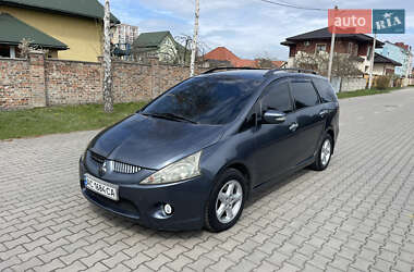 Минивэн Mitsubishi Grandis 2006 в 