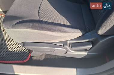 Мінівен Mitsubishi Grandis 2008 в 