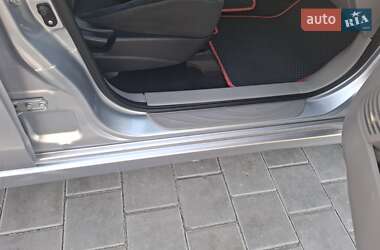 Мінівен Mitsubishi Grandis 2008 в 