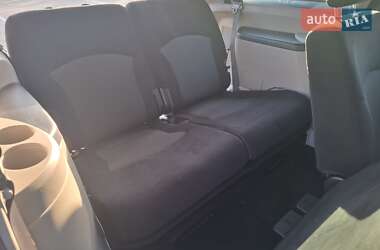 Мінівен Mitsubishi Grandis 2008 в 