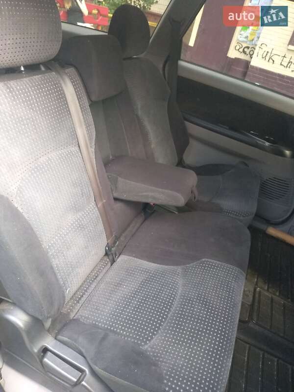 Мінівен Mitsubishi Grandis 2006 в Києві