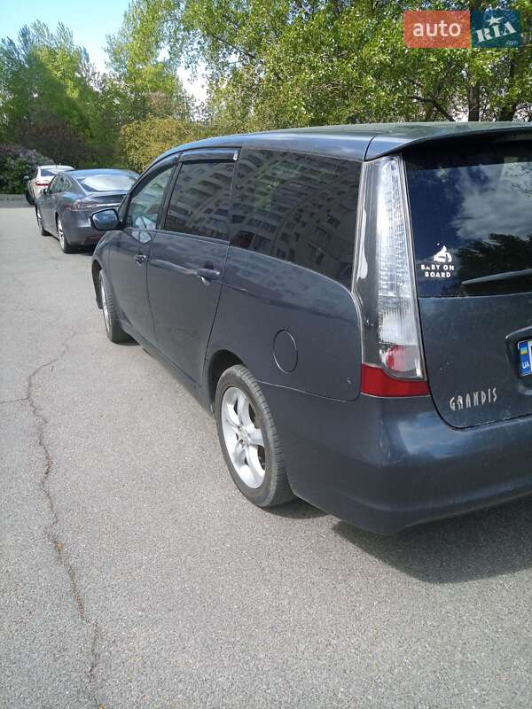 Мінівен Mitsubishi Grandis 2006 в Києві фото 8 Мінівен Mitsubishi Grandis 2006 в Києві