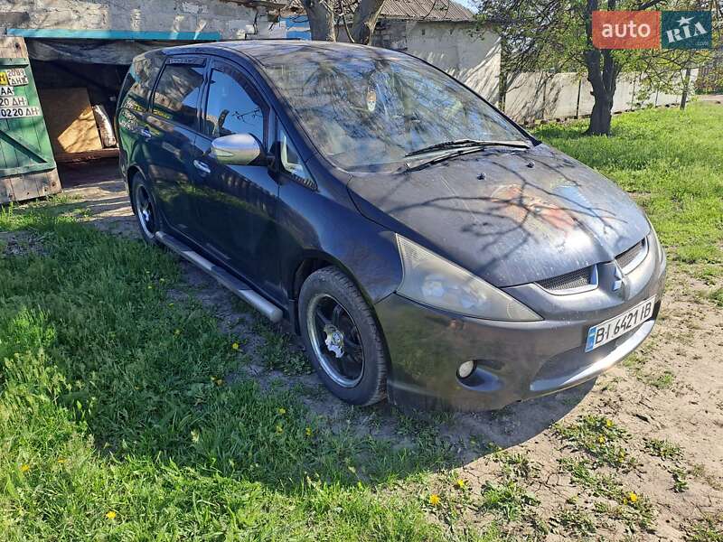 Mitsubishi Grandis 2005