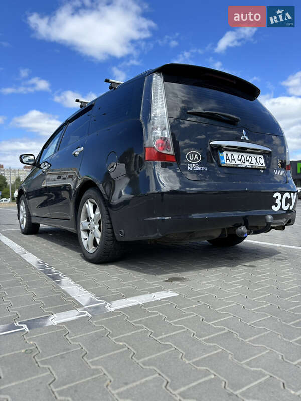 Мінівен Mitsubishi Grandis 2008 в Києві
