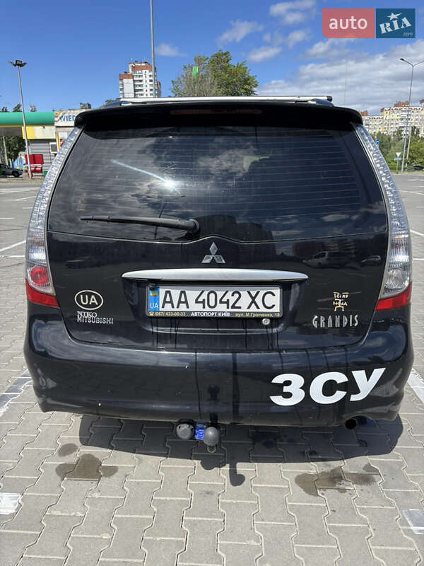Мінівен Mitsubishi Grandis 2008 в Києві