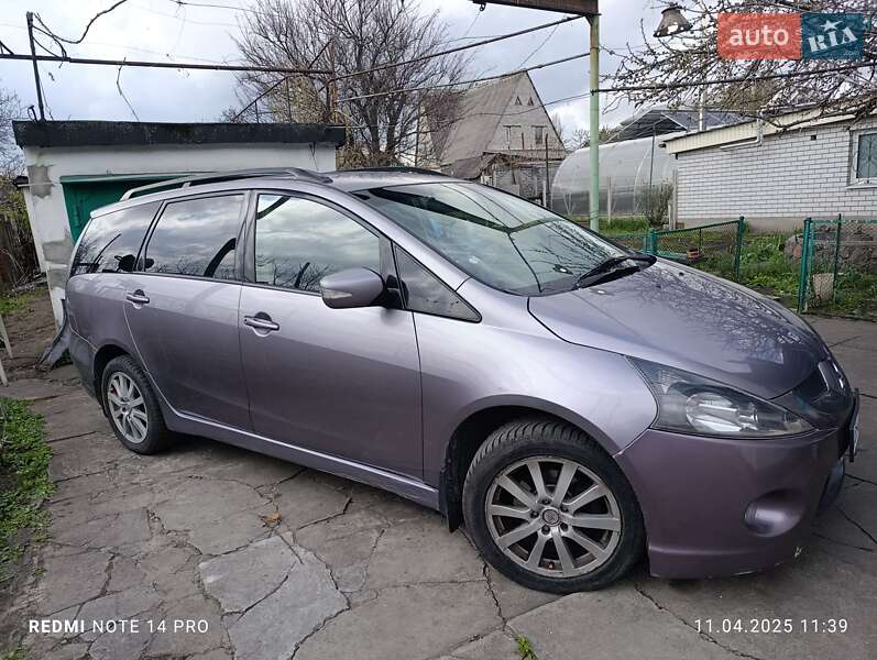 Mitsubishi Grandis 2004