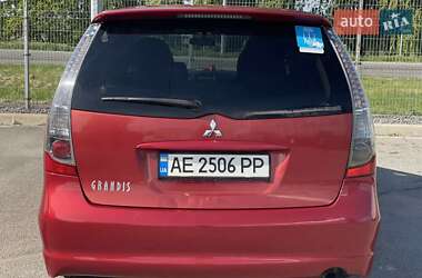 Мінівен Mitsubishi Grandis 2005 в 