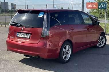Мінівен Mitsubishi Grandis 2005 в 