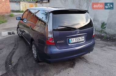 Мінівен Mitsubishi Grandis 2004 в 