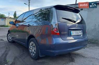 Мінівен Mitsubishi Grandis 2004 в 