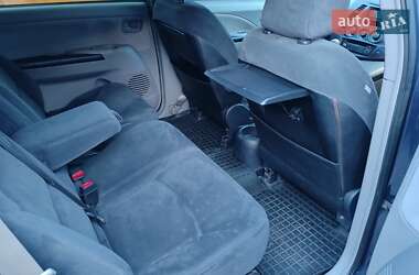 Мінівен Mitsubishi Grandis 2004 в 