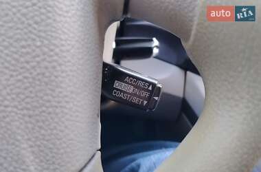 Мінівен Mitsubishi Grandis 2004 в 
