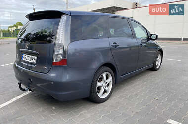 Мінівен Mitsubishi Grandis 2007 в 