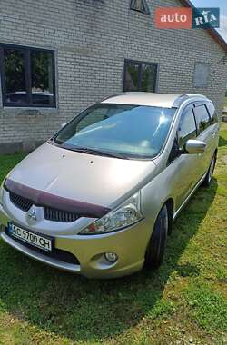 Мінівен Mitsubishi Grandis 2008 в 