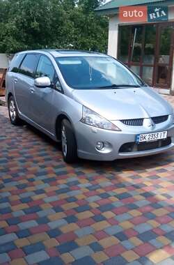 Минивэн Mitsubishi Grandis 2010 в Дубно