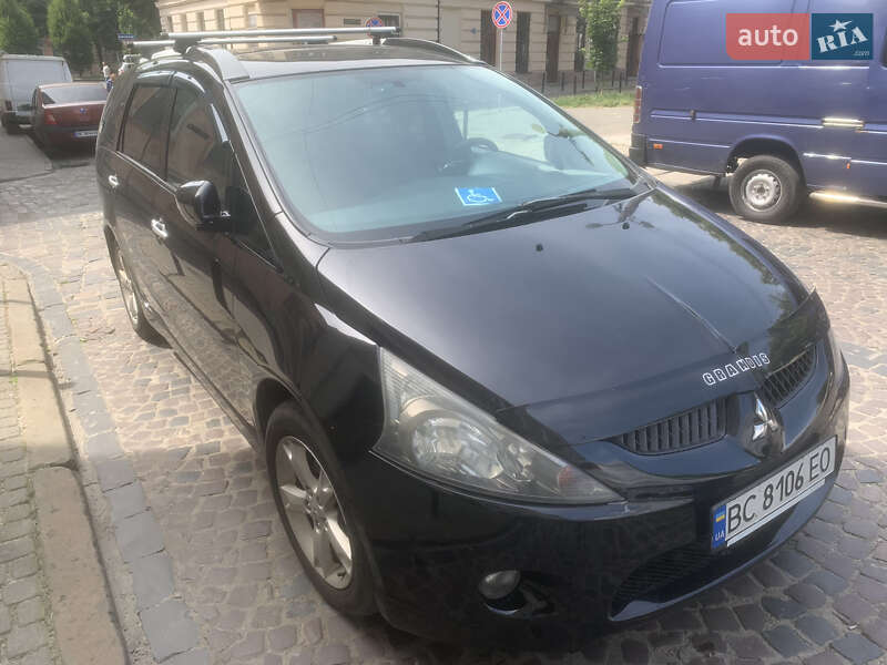 Mitsubishi Grandis 2007