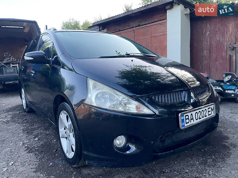 Мінівен Mitsubishi Grandis 2005 в Чернівцях
