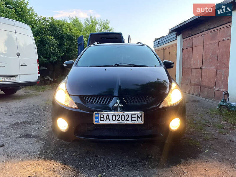 Мінівен Mitsubishi Grandis 2005 в Чернівцях