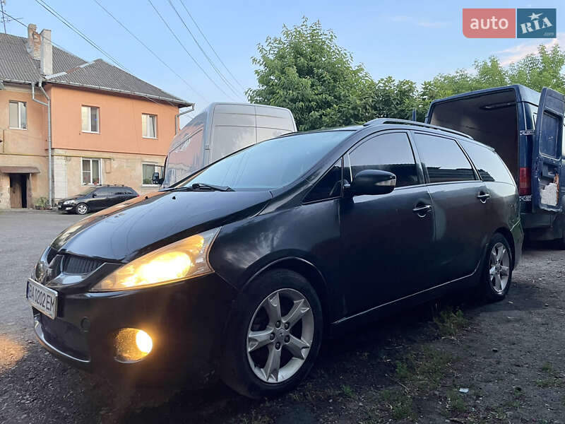 Мінівен Mitsubishi Grandis 2005 в Чернівцях