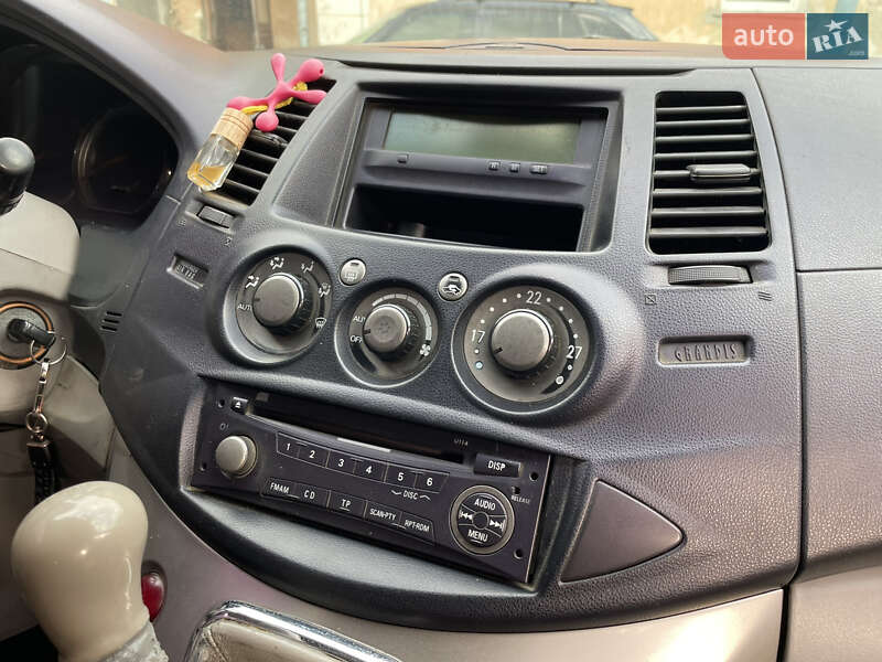 Мінівен Mitsubishi Grandis 2005 в Чернівцях