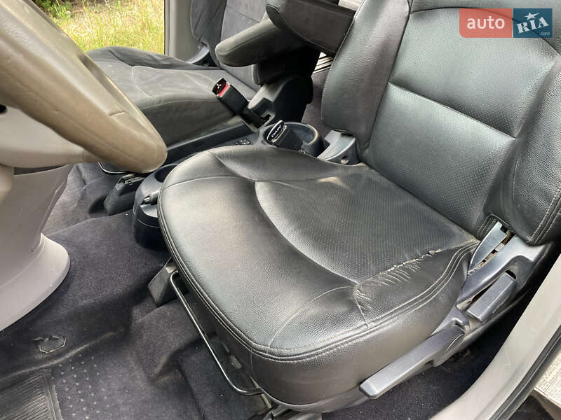 Мінівен Mitsubishi Grandis 2005 в Чернівцях