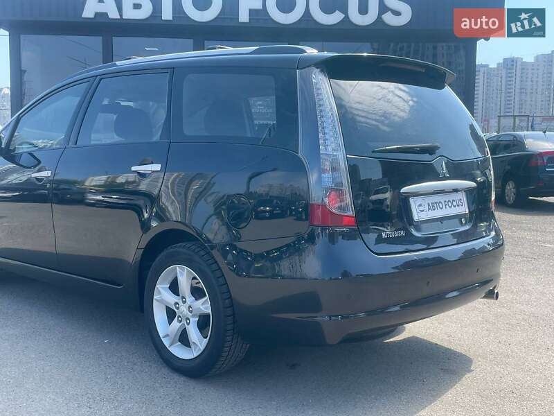 Минивэн Mitsubishi Grandis 2008 в Киеве