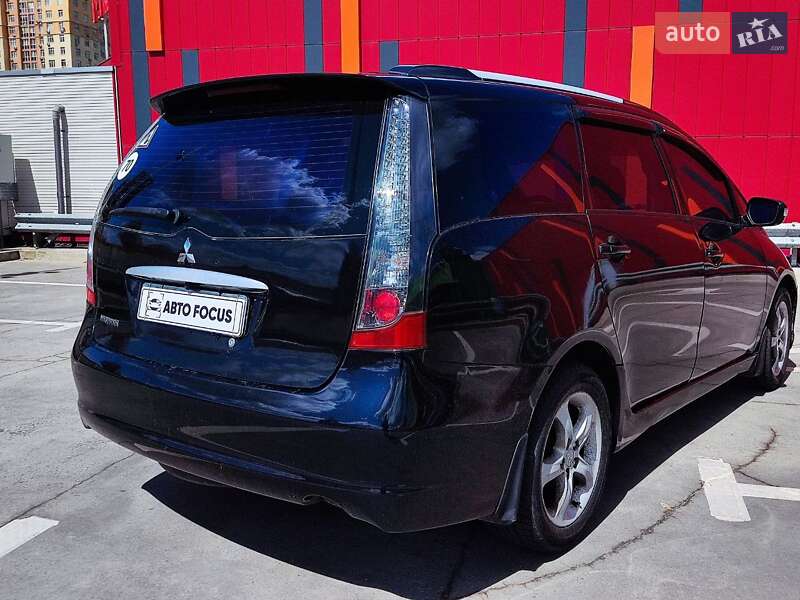 Минивэн Mitsubishi Grandis 2008 в Киеве