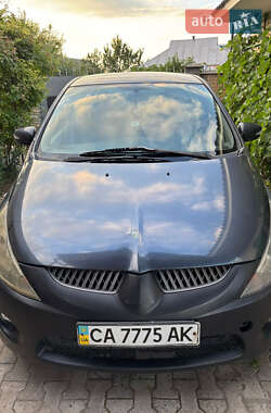 Минивэн Mitsubishi Grandis 2007 в Мошнах