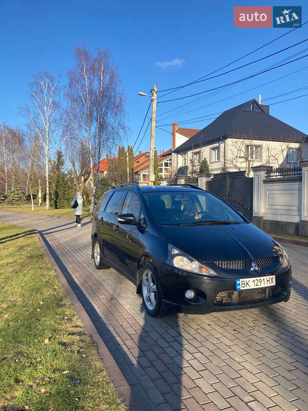 Минивэн Mitsubishi Grandis 2005 в Ровно