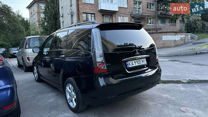 Минивэн Mitsubishi Grandis 2007 в Киеве