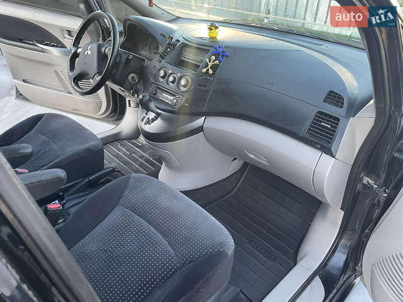 Минивэн Mitsubishi Grandis 2007 в Львове