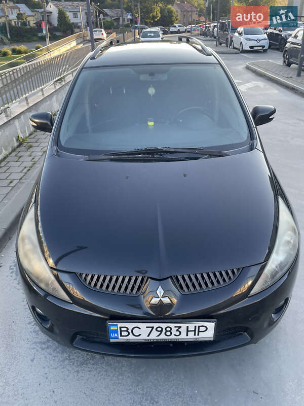 Минивэн Mitsubishi Grandis 2007 в Львове