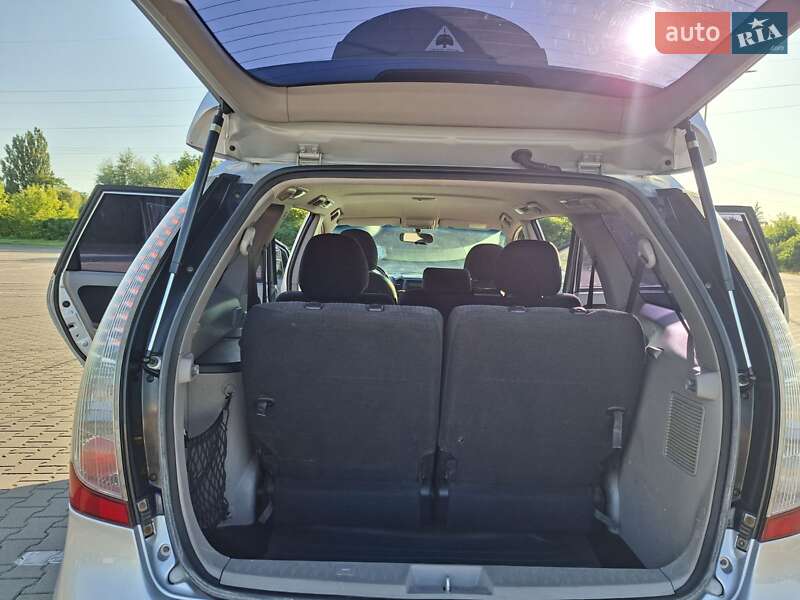 Минивэн Mitsubishi Grandis 2006 в Черновцах