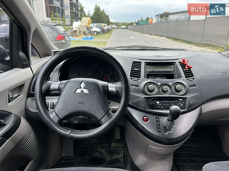 Минивэн Mitsubishi Grandis 2007 в Луцке