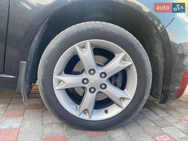 Минивэн Mitsubishi Grandis 2008 в Львове