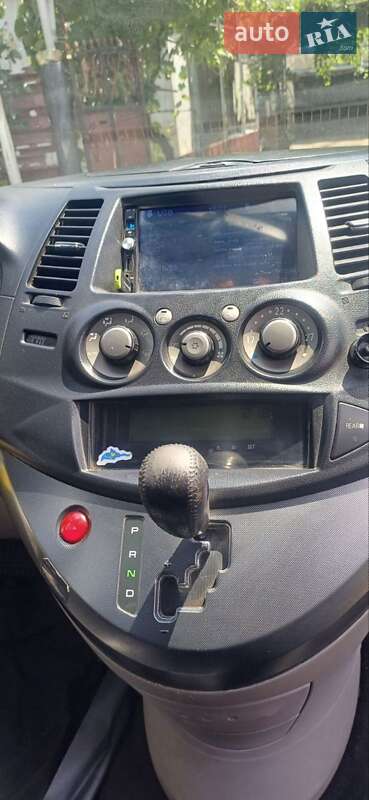 Мінівен Mitsubishi Grandis 2006 в Роздільній