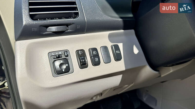 Мінівен Mitsubishi Grandis 2007 в Івано-Франківську