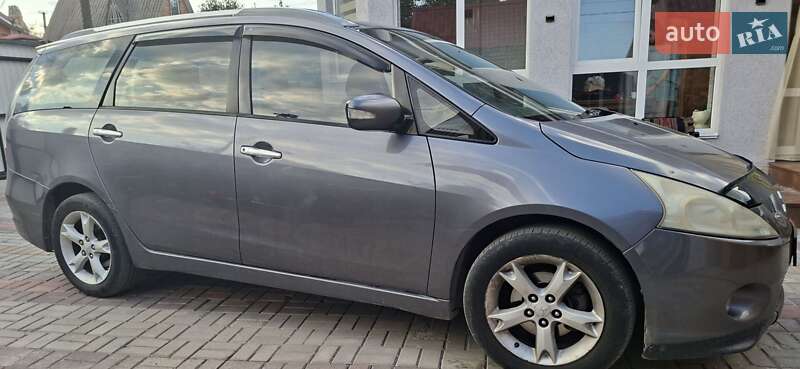 Mitsubishi Grandis 2007