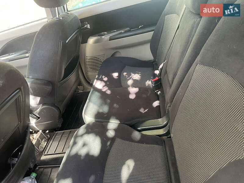 Мінівен Mitsubishi Grandis 2008 в Кропивницькому фото 7 Мінівен Mitsubishi Grandis 2008 в Кропивницькому