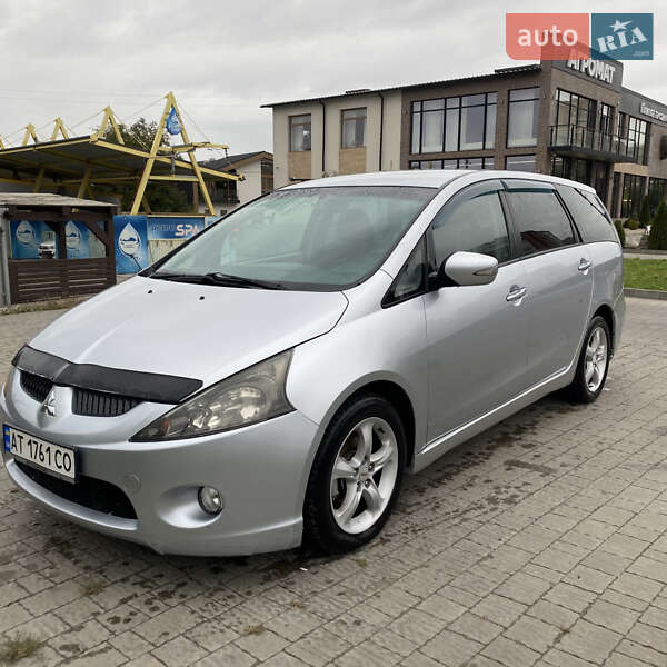 Mitsubishi Grandis 2007
