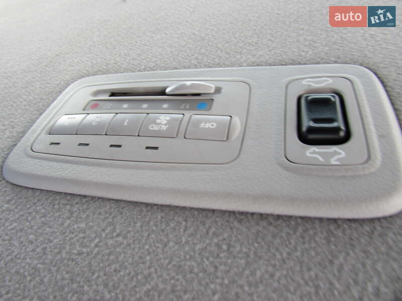 Минивэн Mitsubishi Grandis 2007 в Кропивницком фото 14 Минивэн Mitsubishi Grandis 2007 в Кропивницком
