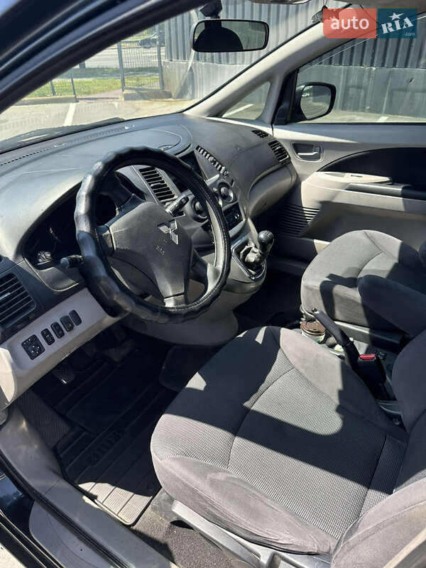 Мінівен Mitsubishi Grandis 2007 в Києві фото 11 Мінівен Mitsubishi Grandis 2007 в Києві